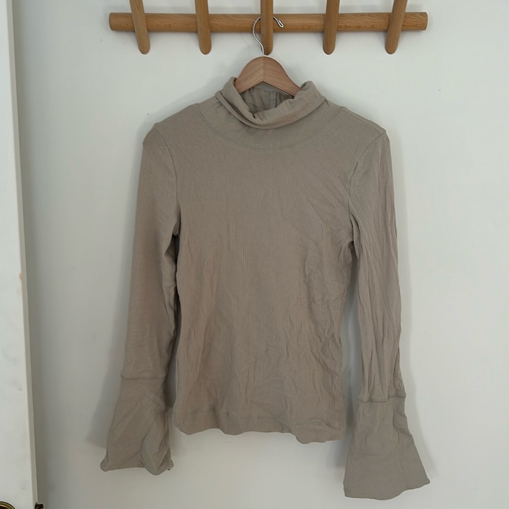 Turtleneck shirt
